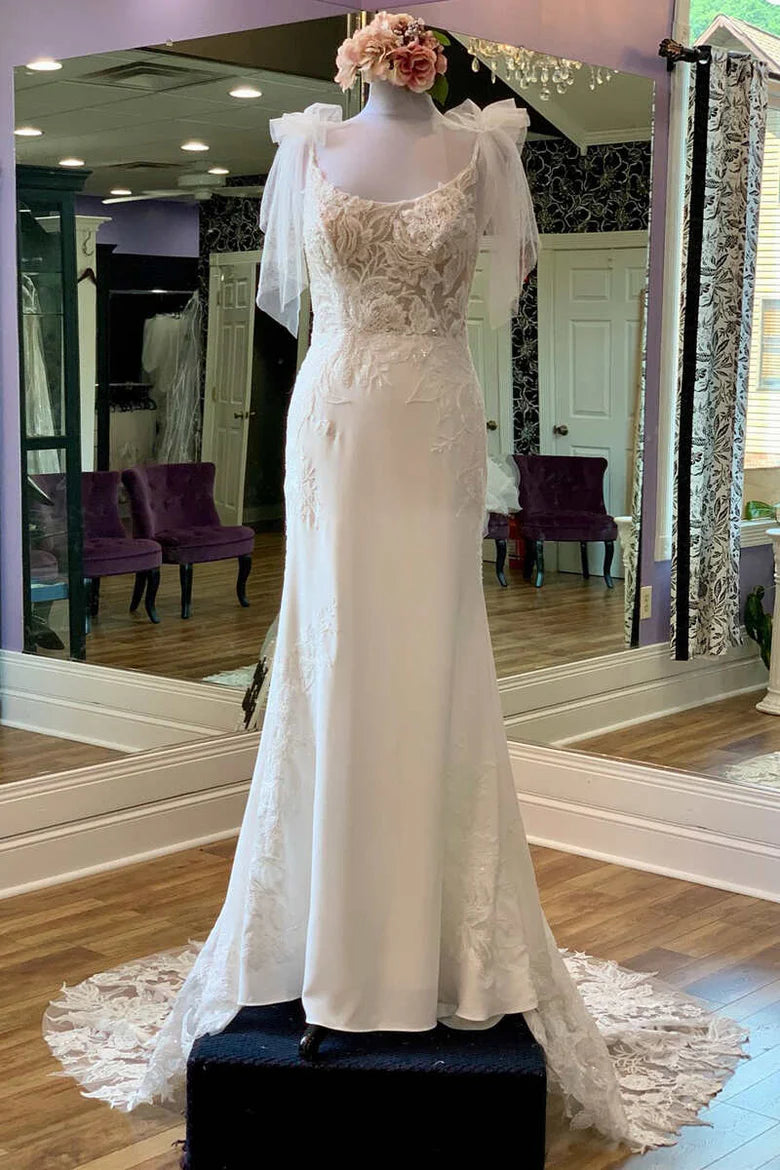 Vestido de novia largo de sirena con escote redondo y espalda descubierta de encaje